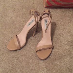 Steve Madden 4in Nude Matte Heels
